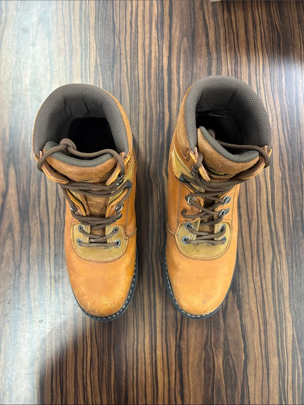 Wolverine W04213 Men's Boots 6 in, size 11 US mens, color brown.